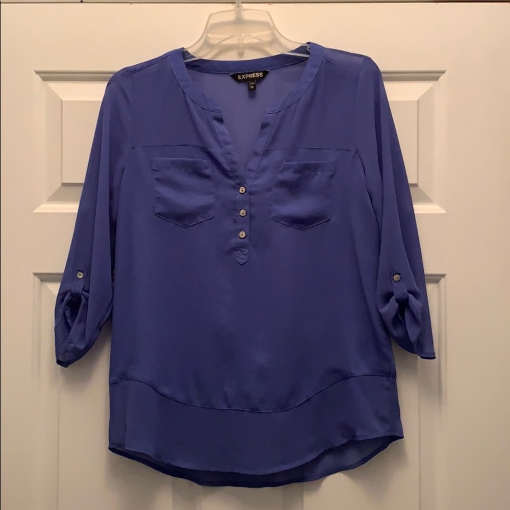 Quarter length sleeve blouse